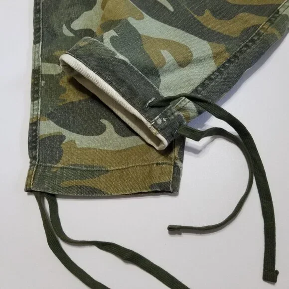NWT Mother The Sir Yes Sir Camo Cargo Pants in Finding Strength Size 25, 26 $295